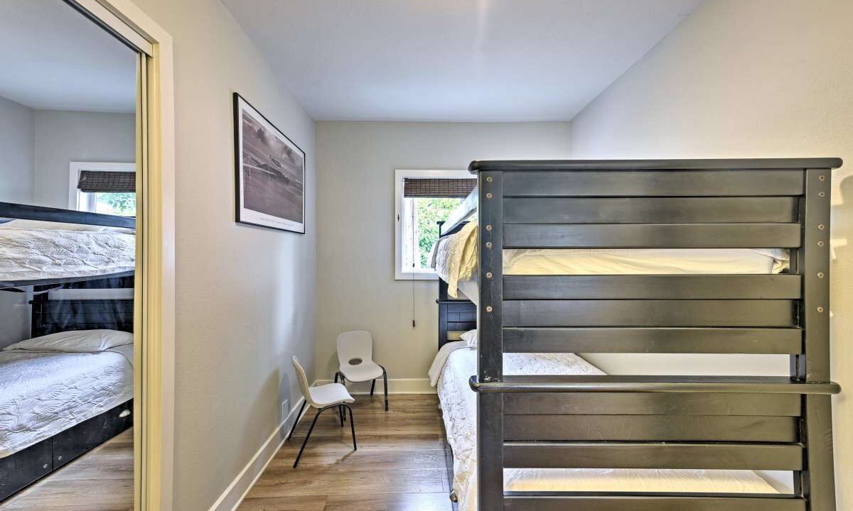 Photo of Bedroom in Anaheim Colony Historic District