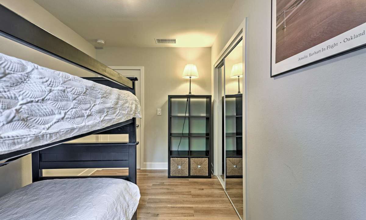 Photo of Bedroom in Anaheim Colony Historic District