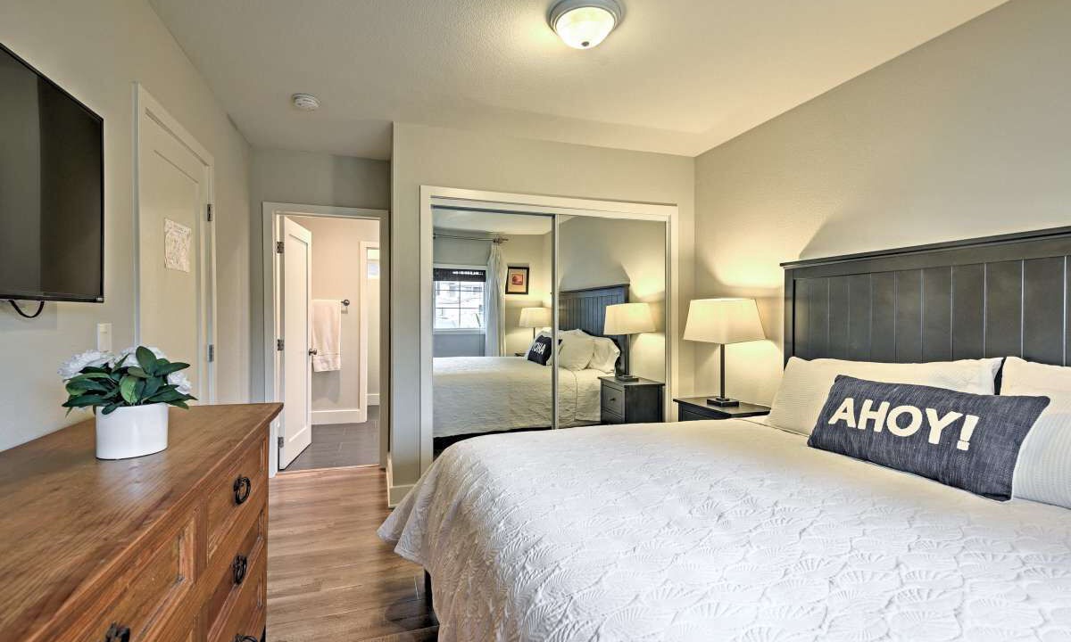 Photo of Bedroom in Anaheim Colony Historic District