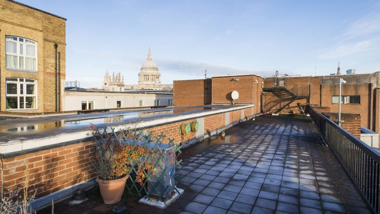 Photo of Patio Balcony in Queenhithe