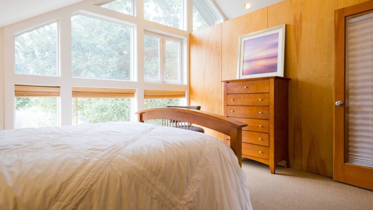 Photo of Bedroom in Penngrove