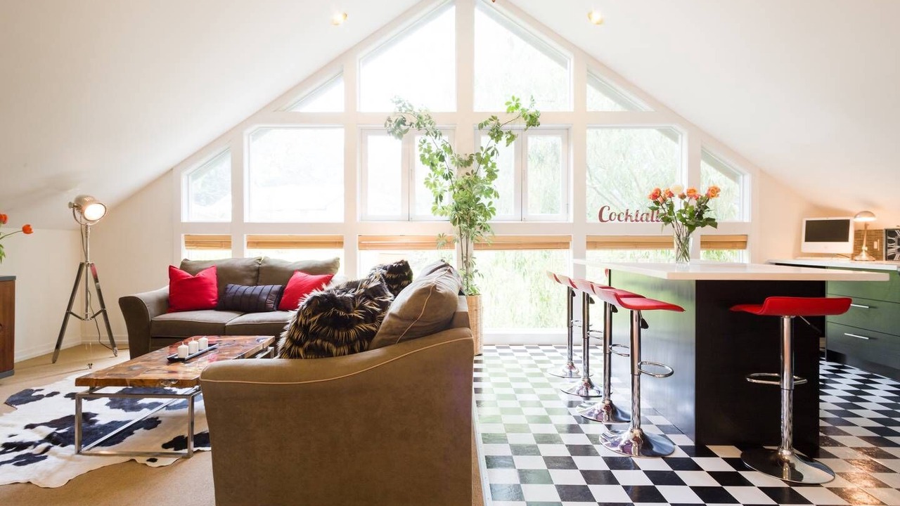 Photo of Livingroom in Penngrove