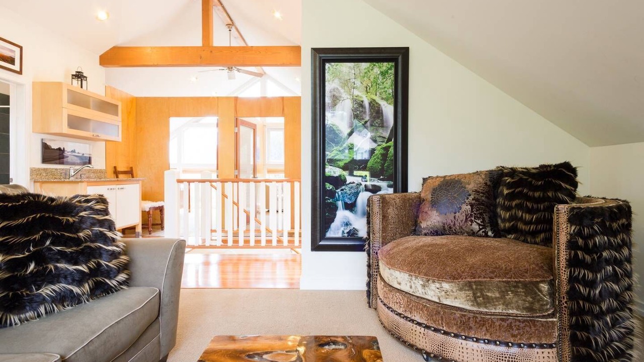 Photo of Livingroom in Penngrove