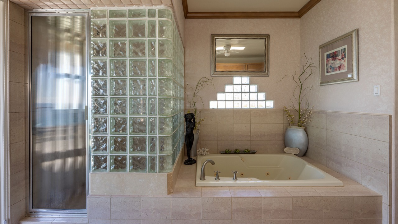 Photo of Bathroom in Olde Solana Beach