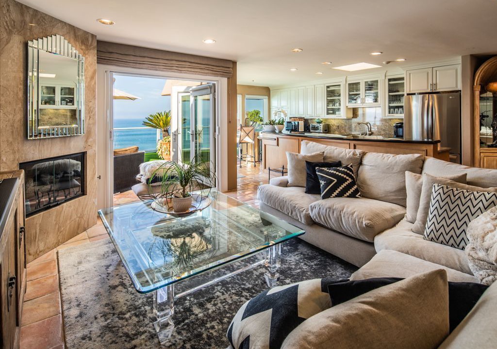 Photo of Livingroom in Olde Solana Beach