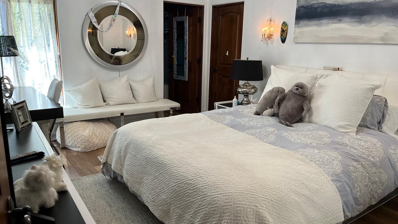 Photo of Bedroom in Los Angeles County