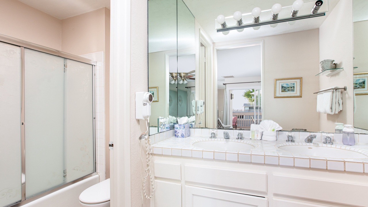 Photo of Bathroom in Townsite