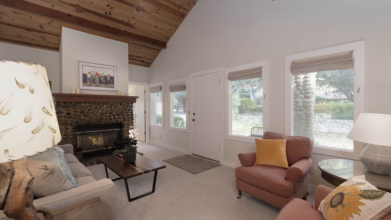 Photo of Livingroom in Carmel Valley