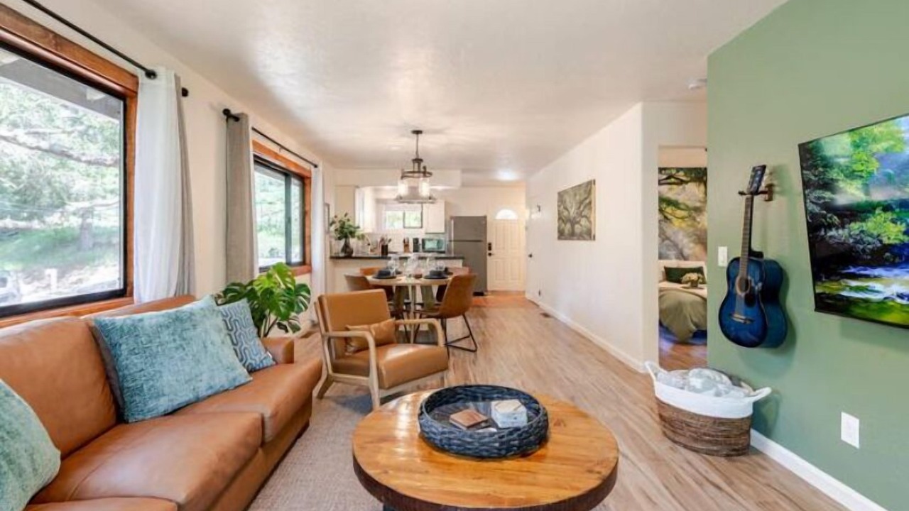 Photo of Livingroom in Carmel Valley