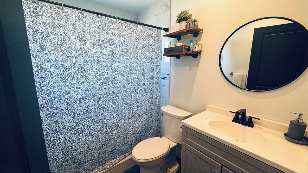 Photo of Bathroom in Orange
