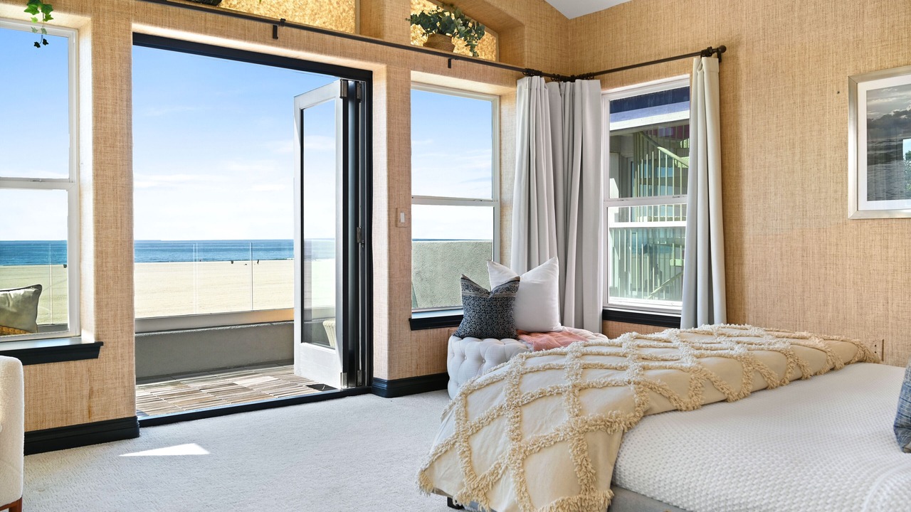 Photo of Bedroom in Downtown