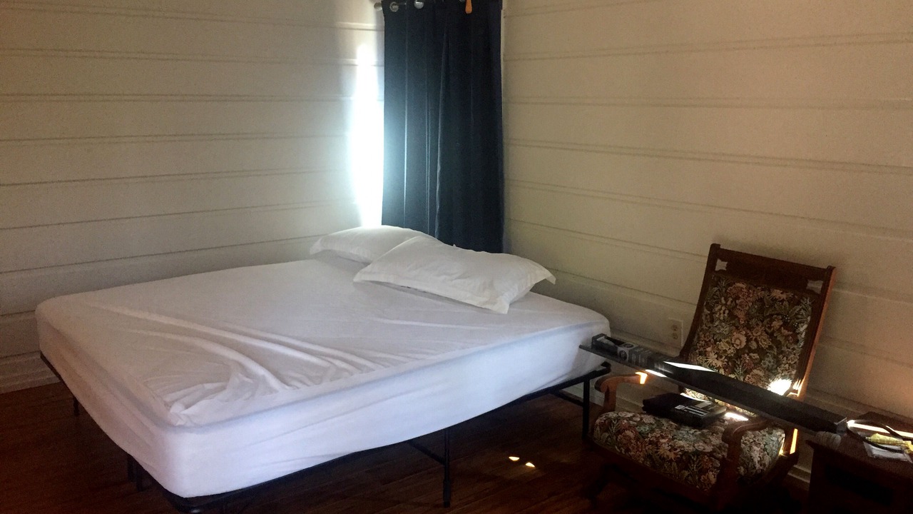 Photo of Bedroom in Piru