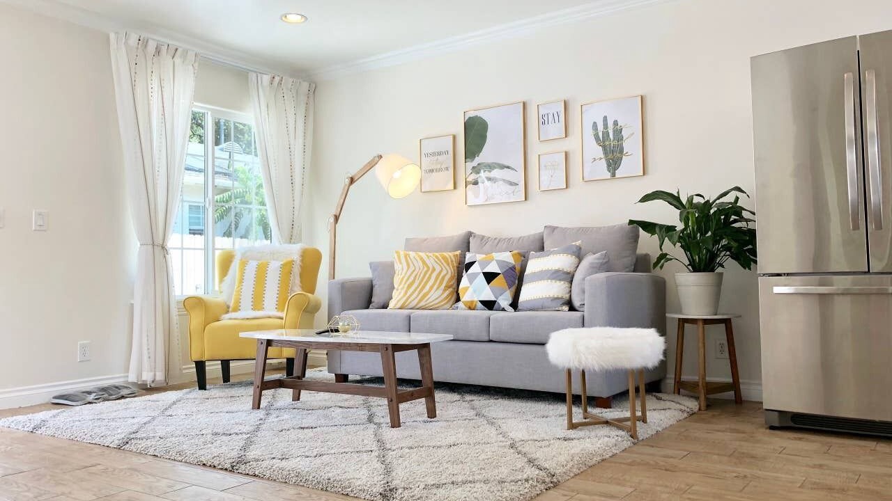 Photo of Livingroom in East Pasadena