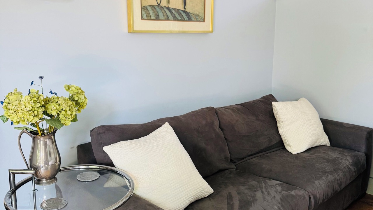 Photo of Livingroom in Del Rey