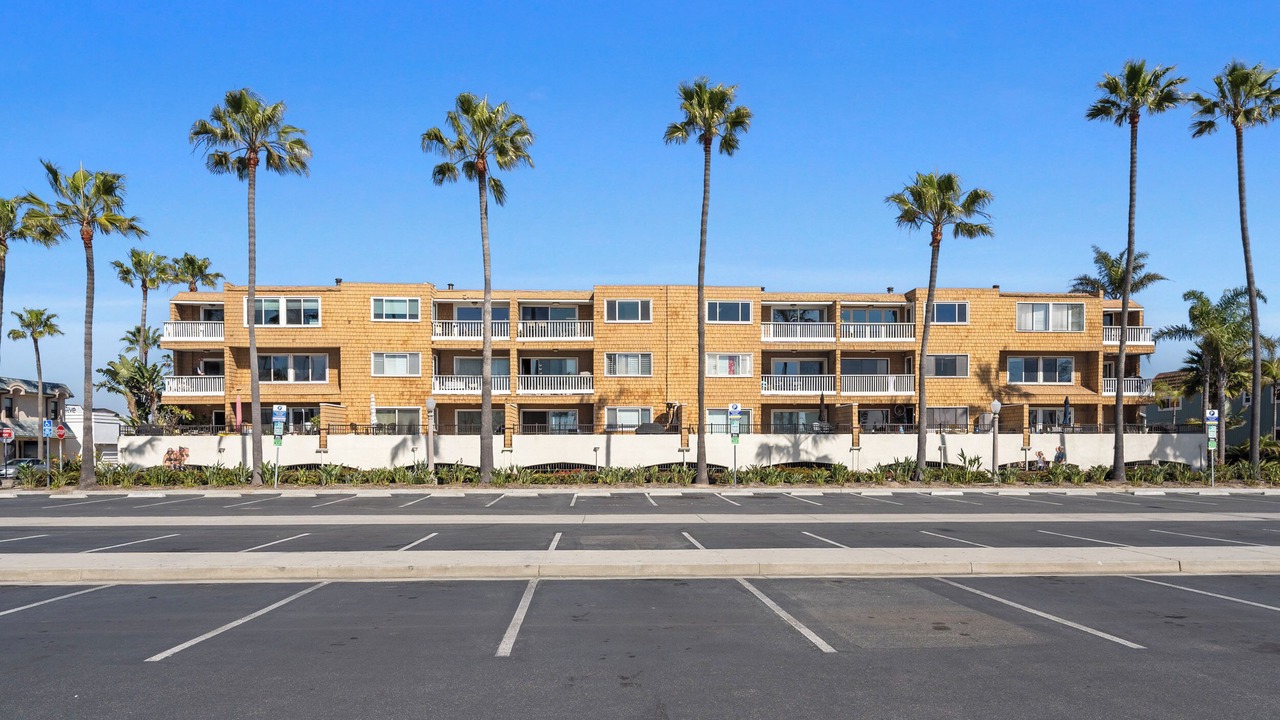 Photo of Others in Balboa Peninsula