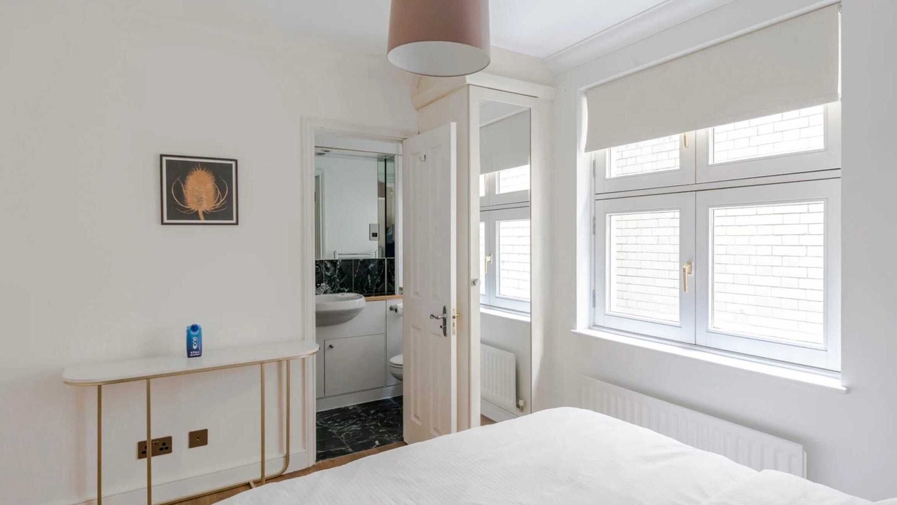 Photo of Bedroom in Mayfair