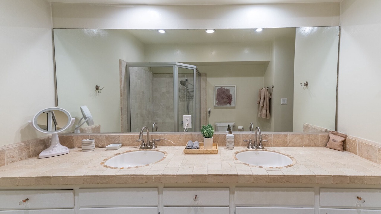 Photo of Bathroom in Hollywood