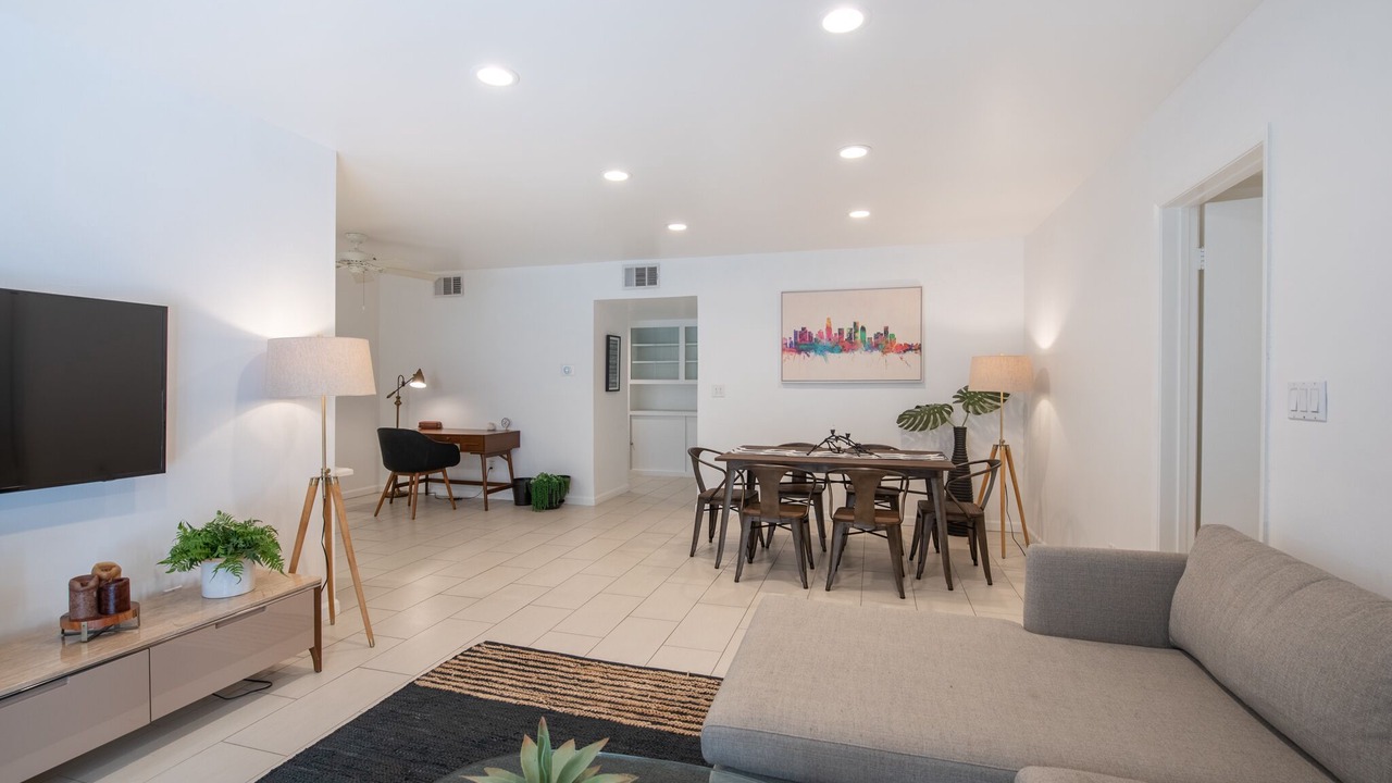 Photo of Livingroom in Hollywood