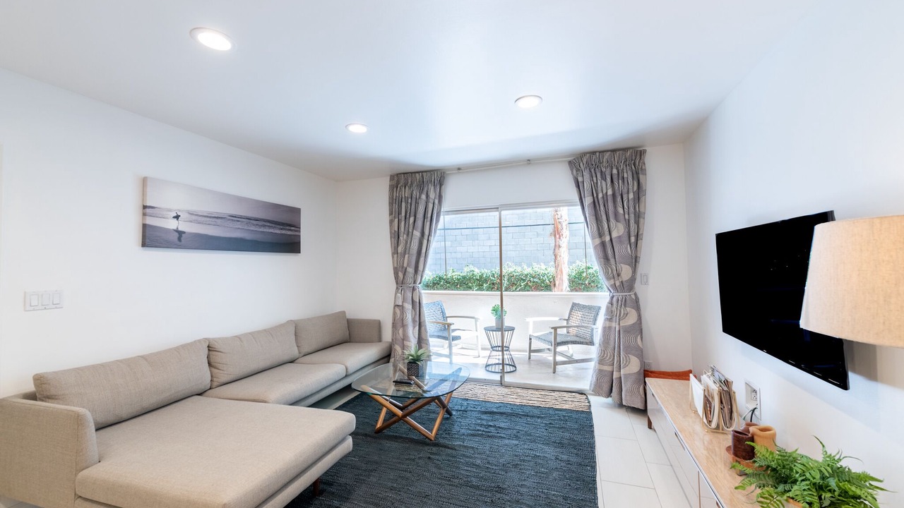 Photo of Livingroom in Hollywood