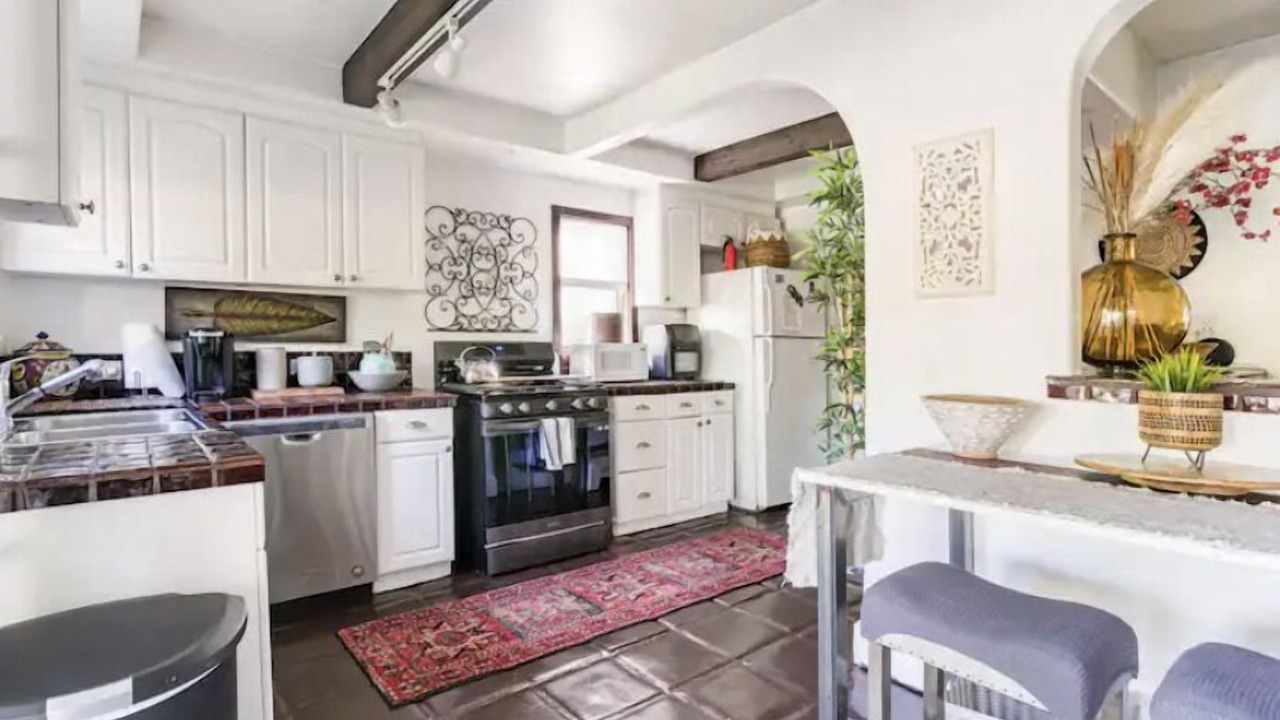 Photo of Kitchen in Lake Balboa
