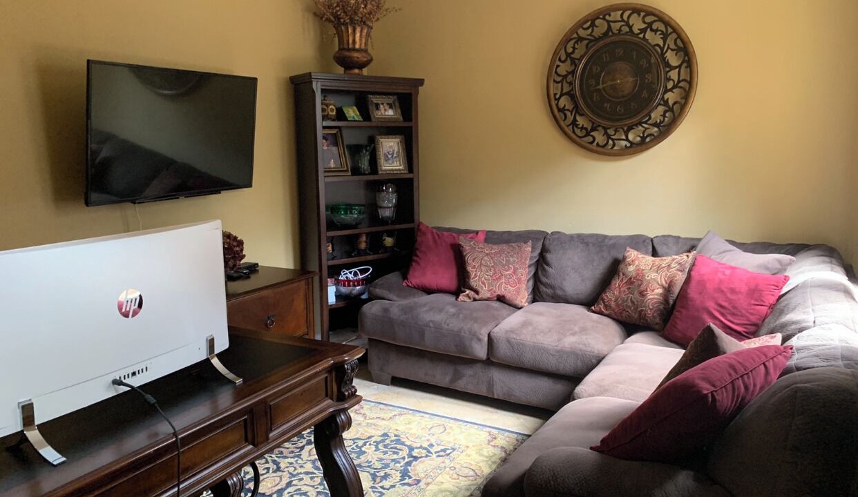 Photo of Livingroom in Stevenson Ranch