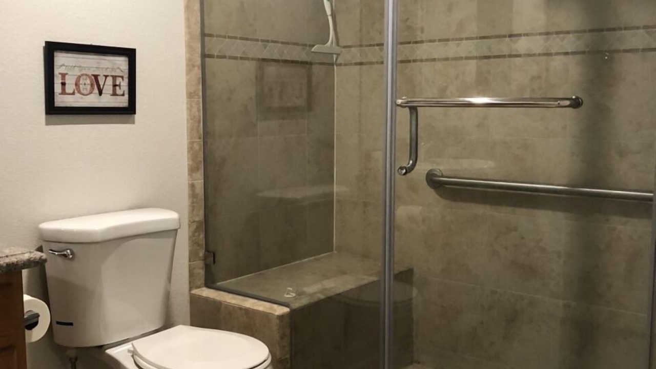 Photo of Bathroom in Alhambra