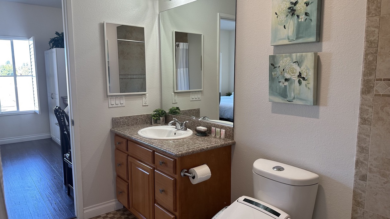 Photo of Bathroom in Alhambra