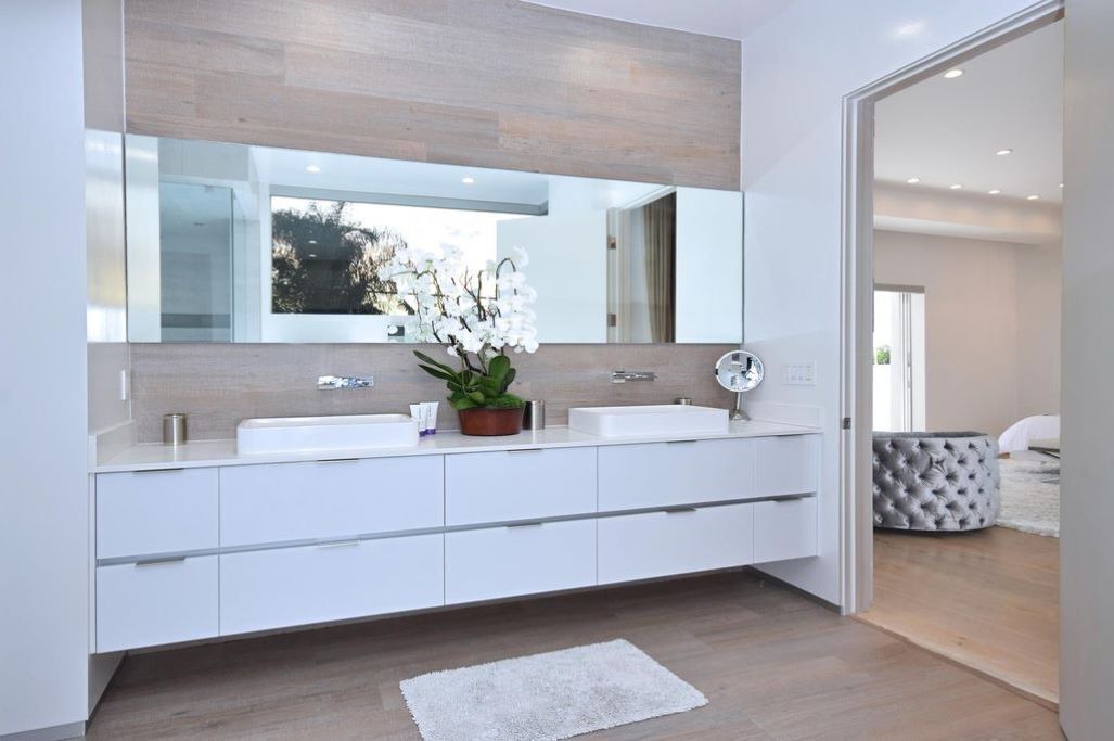Photo of Bathroom in Beverly Grove