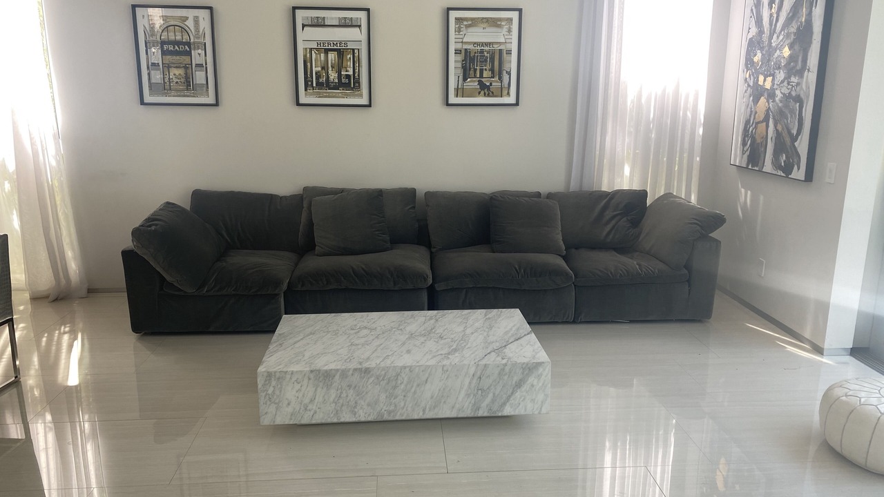 Photo of Livingroom in Beverly Grove