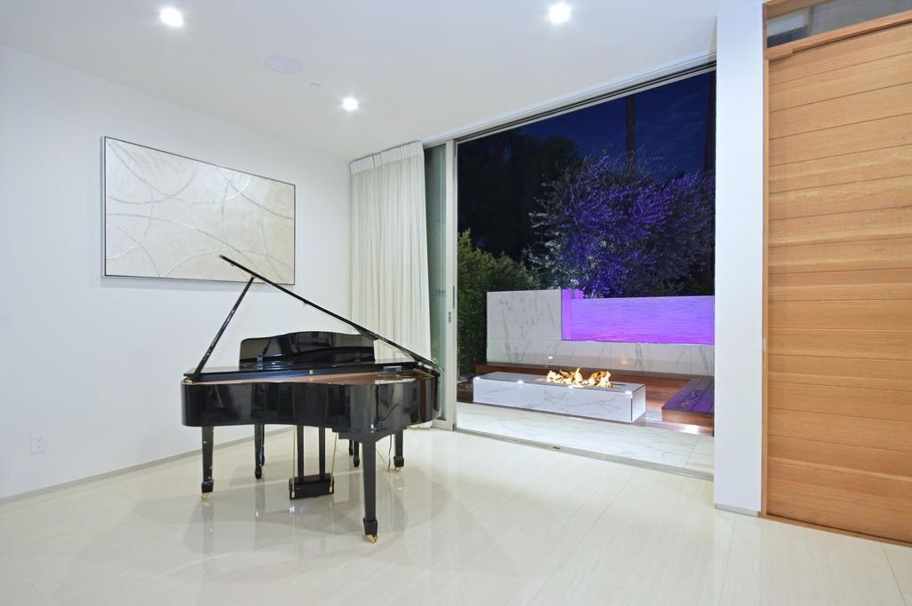Photo of Patio Balcony in Beverly Grove