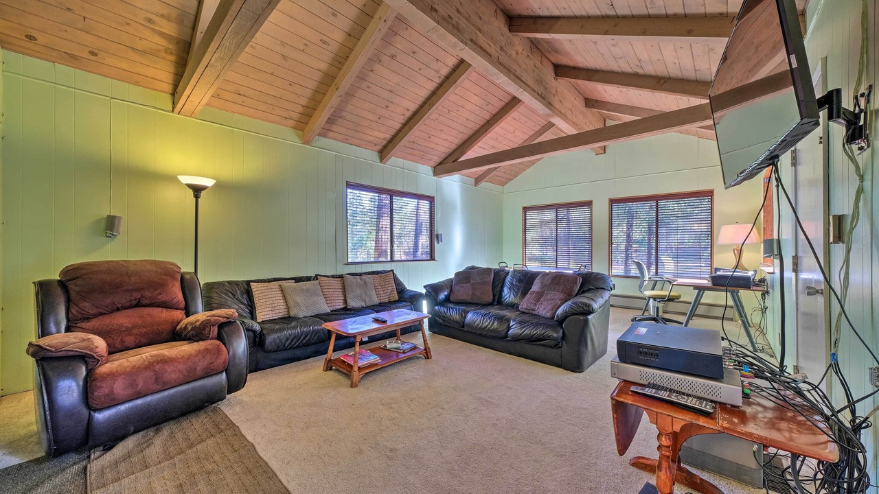 Photo of Livingroom in Groveland