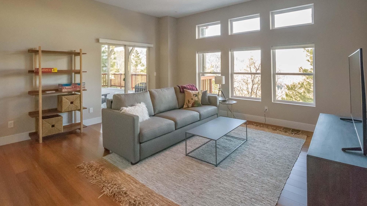 Photo of Livingroom in Yosemite West