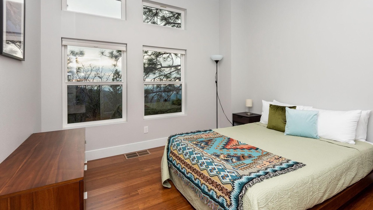 Photo of Bedroom in Yosemite West