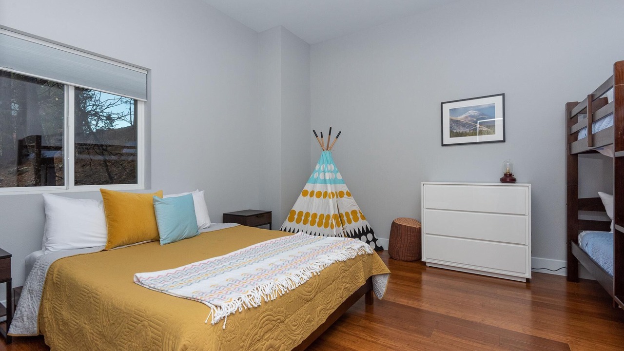Photo of Bedroom in Yosemite West