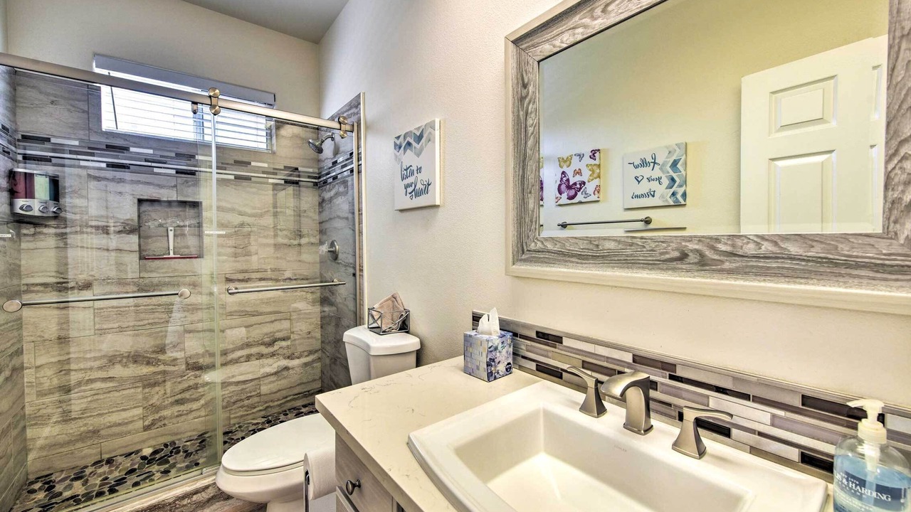 Photo of Bathroom in Bermuda Dunes