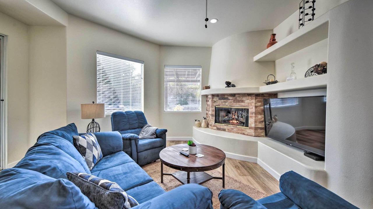Photo of Livingroom in Bermuda Dunes