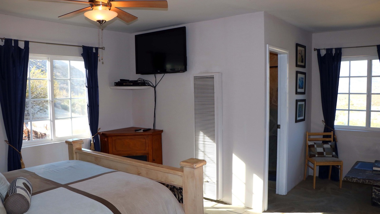 Photo of Bedroom in Morongo Valley
