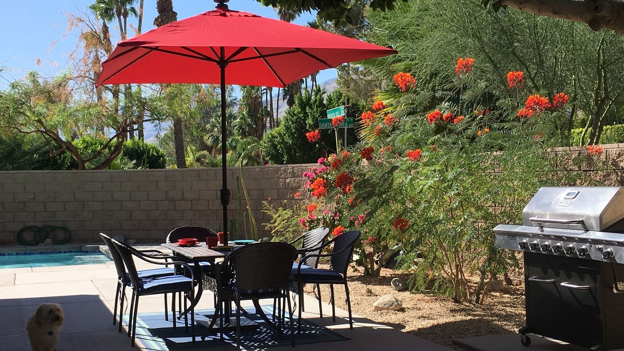 Photo of Outdoor in Racquet Club West