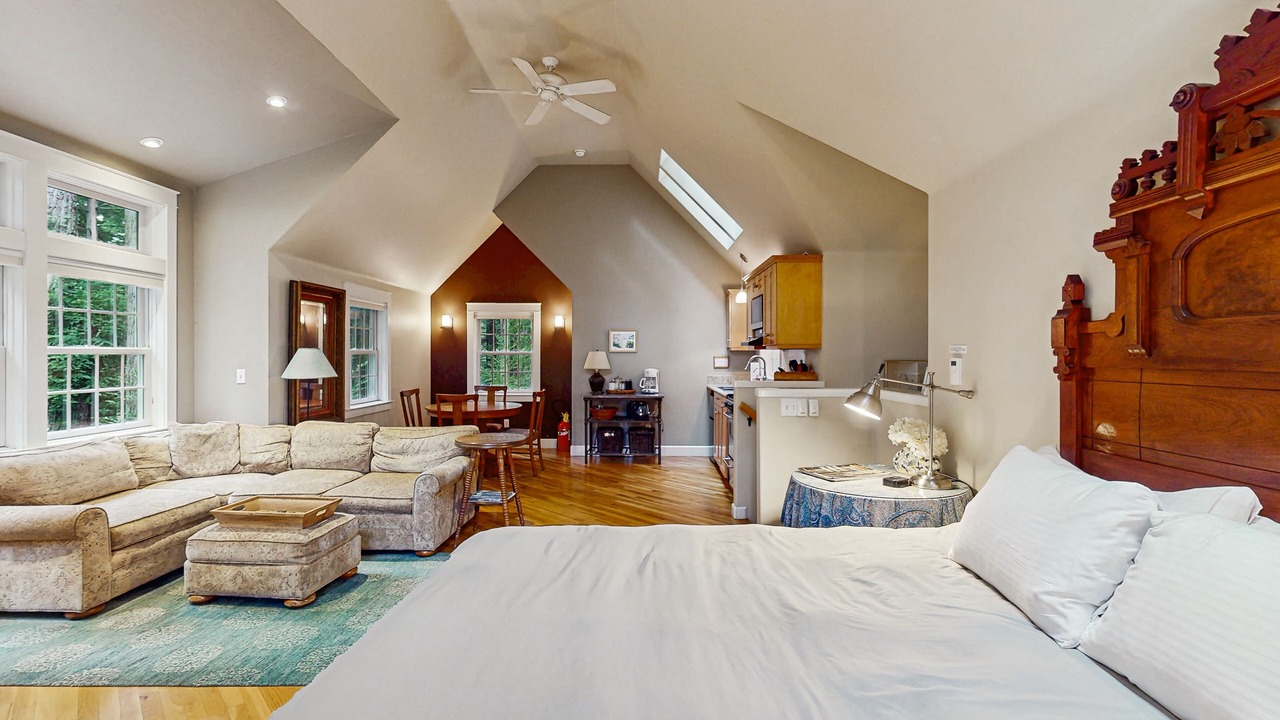 Photo of Bedroom in Arcata