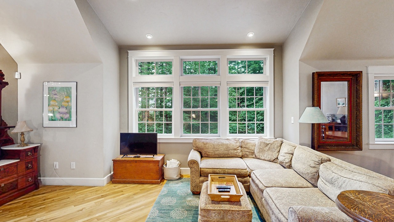 Photo of Livingroom in Arcata