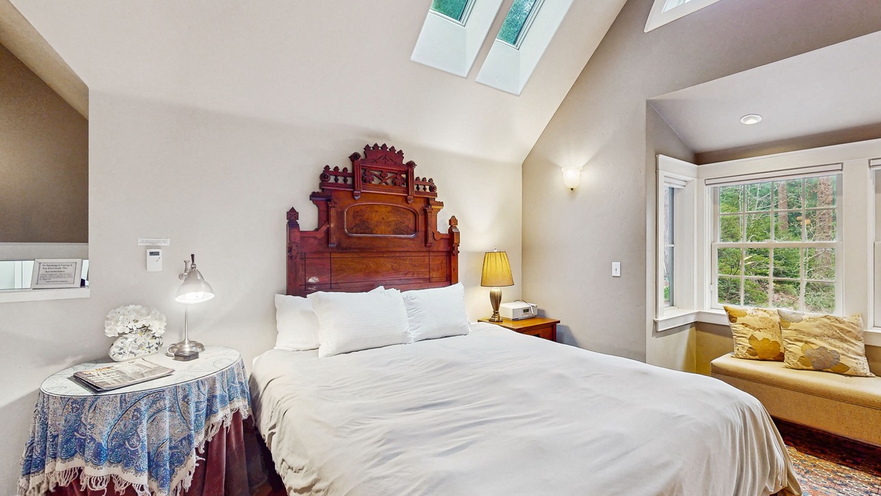 Photo of Bedroom in Arcata