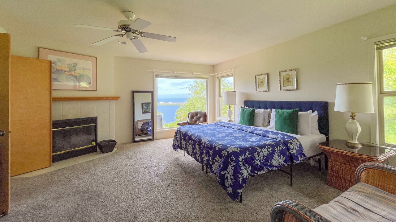 Photo of Bedroom in Orick