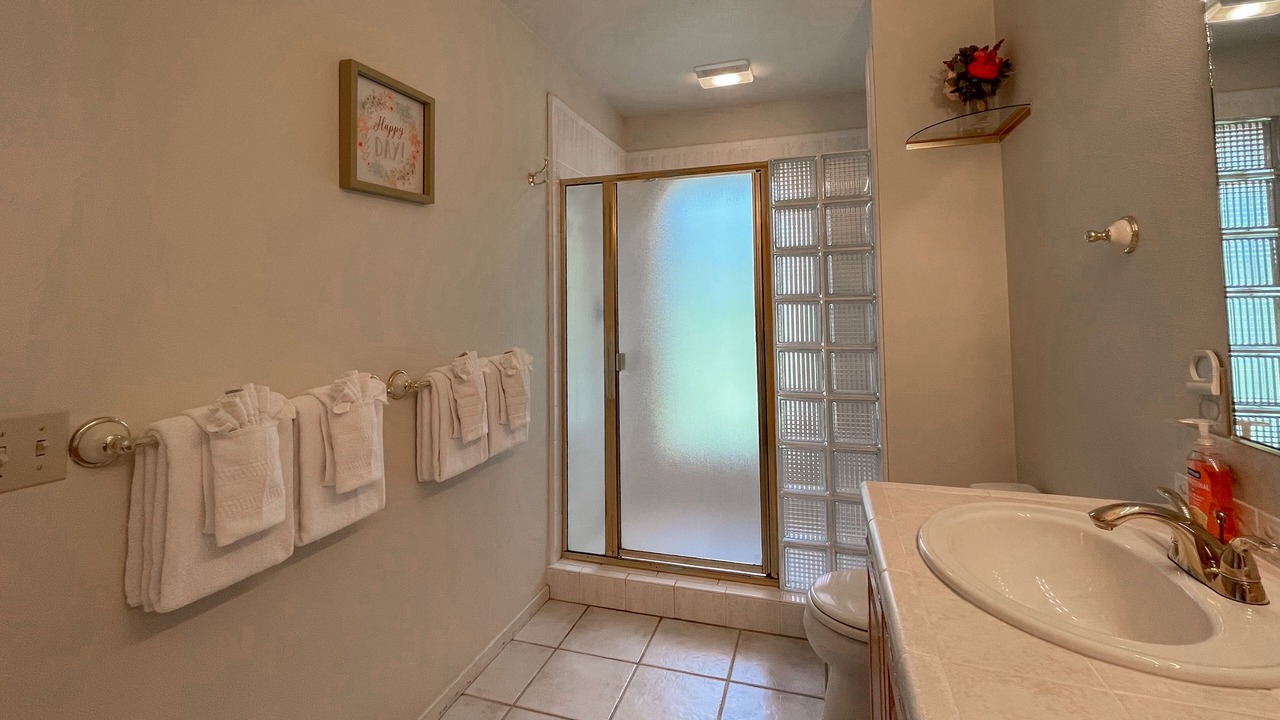 Photo of Bathroom in Orick