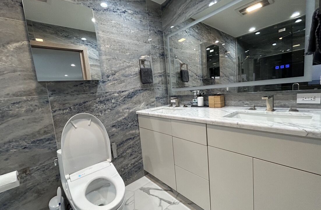 Photo of Bathroom in Eastern Malibu