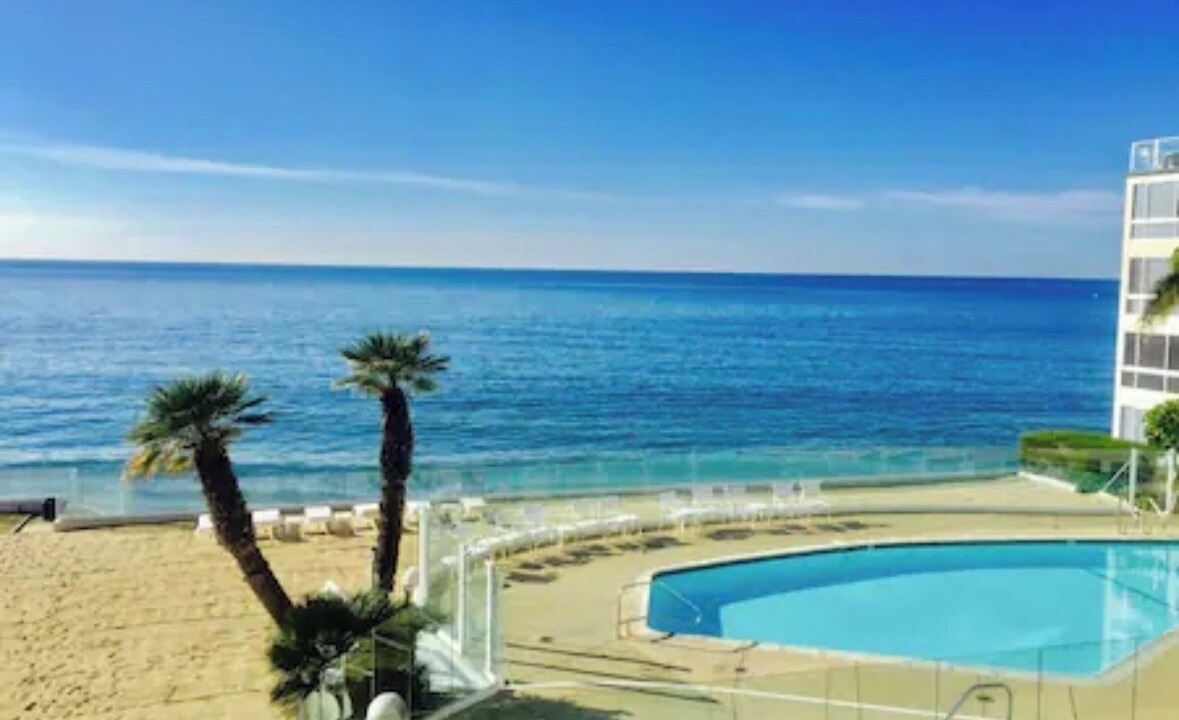 Photo of Patio Balcony in Eastern Malibu