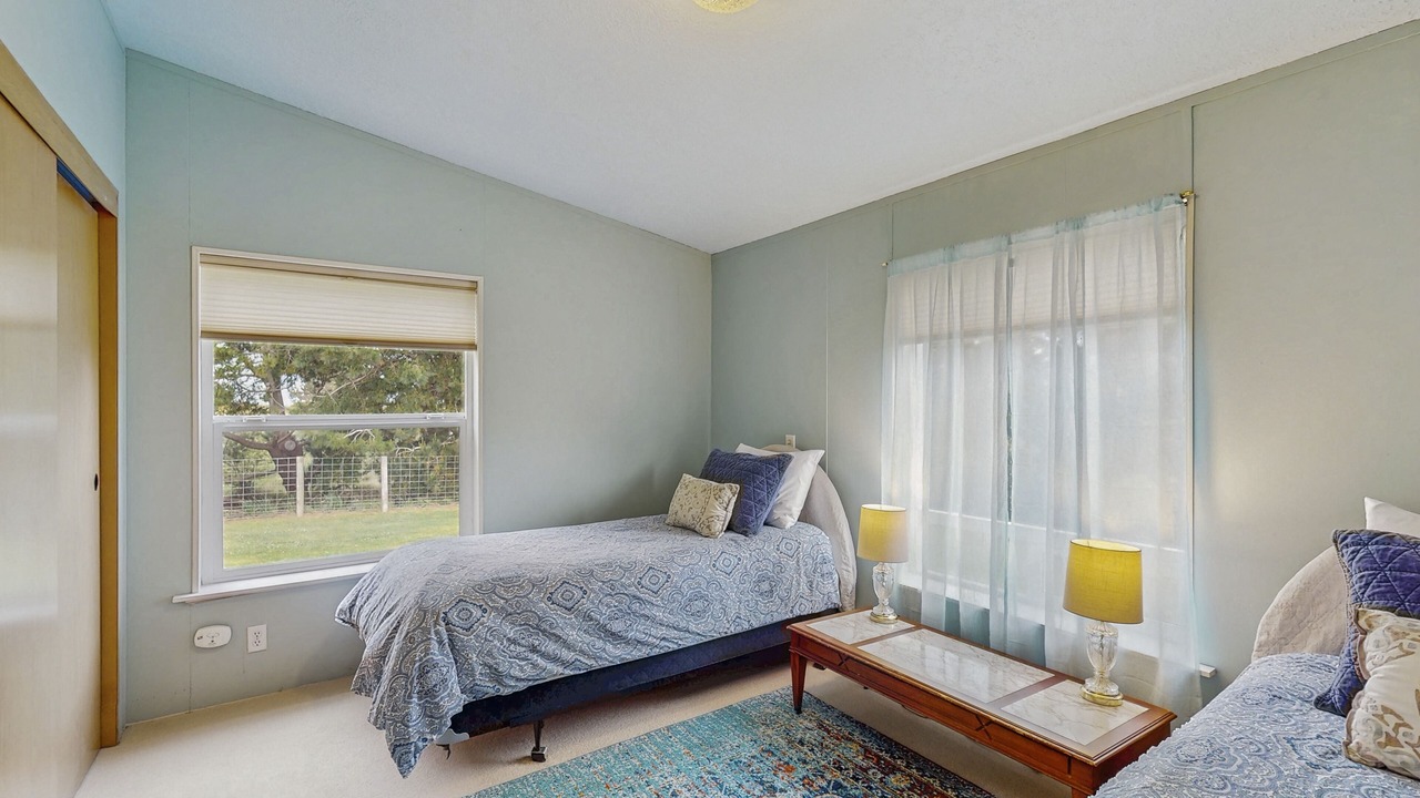 Photo of Bedroom in Loleta