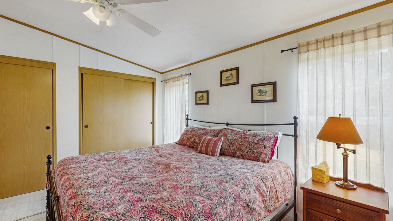 Photo of Bedroom in Loleta