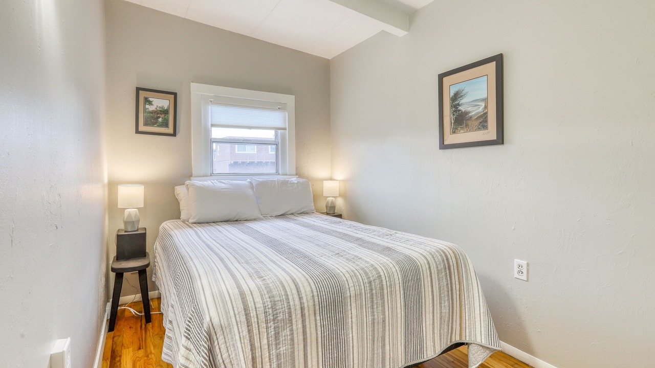 Photo of Bedroom in Eureka