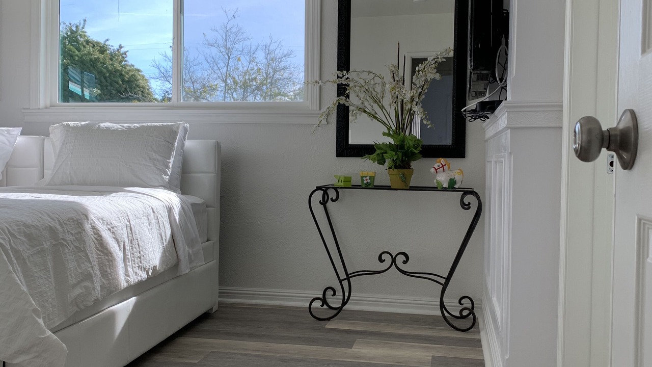 Photo of Bedroom in Northwest Anaheim
