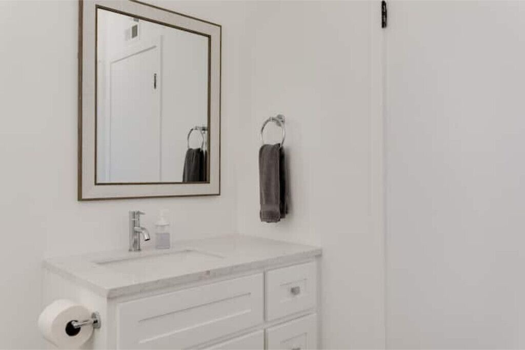 Photo of Bathroom in Valley Glen
